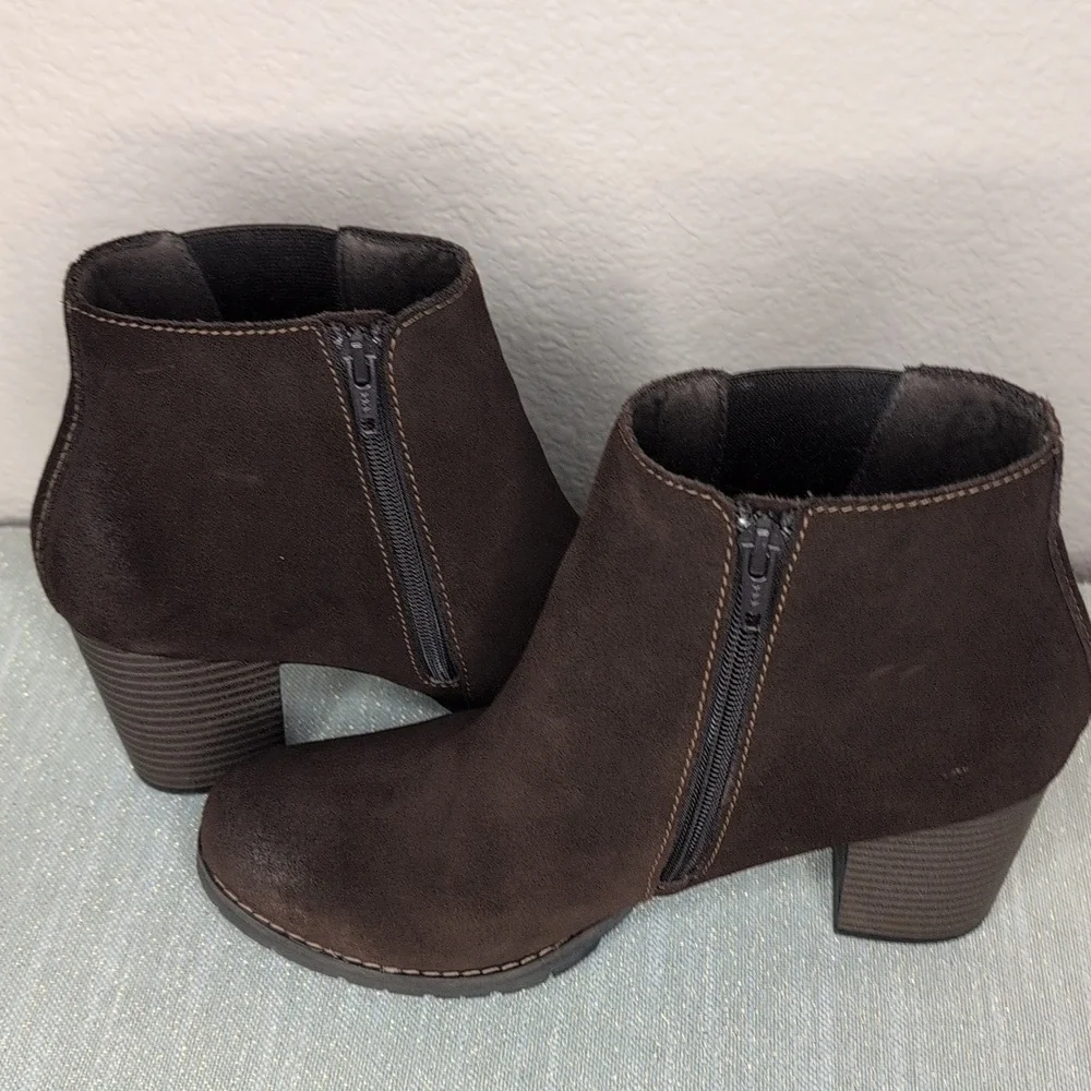 Clarks Pause Camila Ankle Boot - Picture 4 of 8